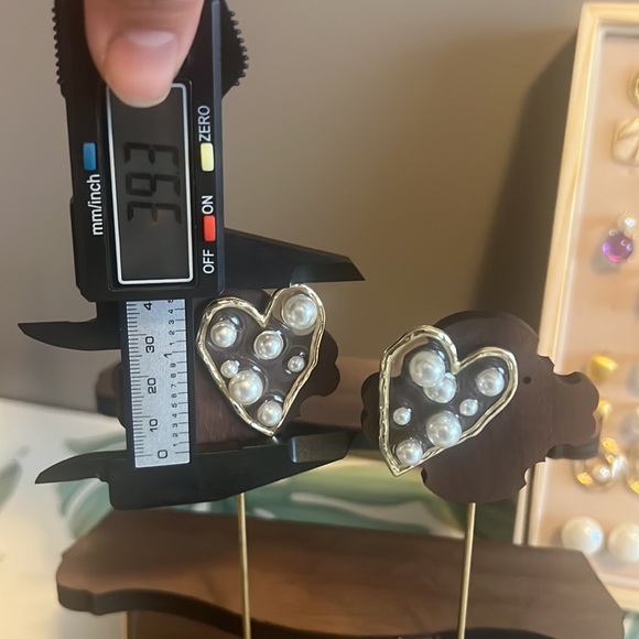 Heart-Shaped Pearl Enamel Drop Earrings - Picture 5 of 6